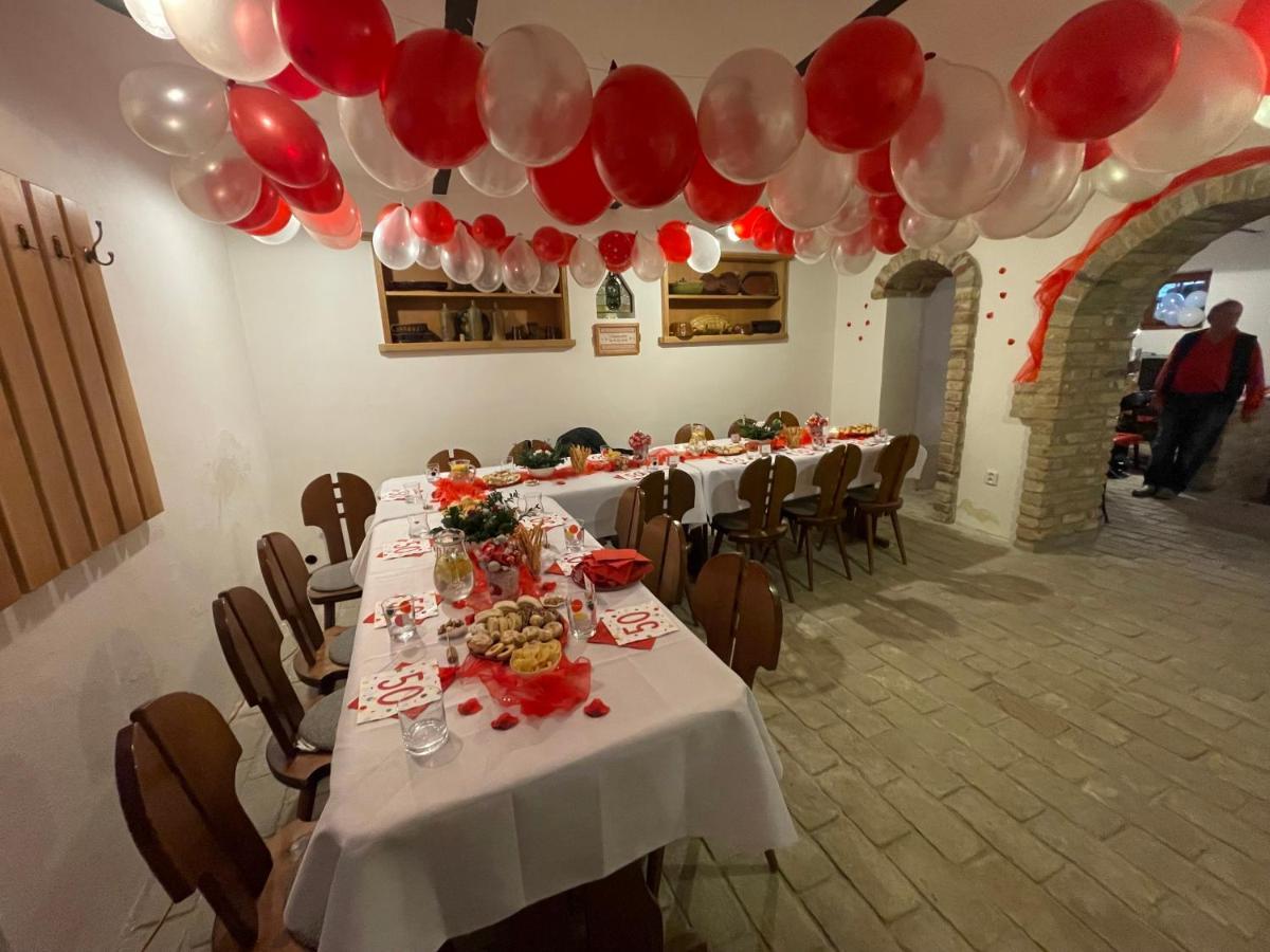 Apartmán Alva 3 Mikulov Exterior foto